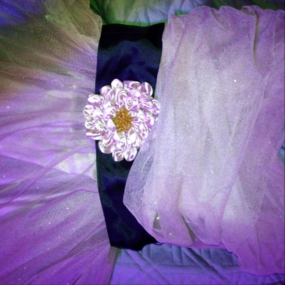 Women's size 9 10 special occasion dress in vintage pink satin tool and gold bea